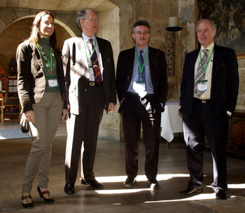 Miembros del comité ejecutivo sobre gases de efecto invernadero de la Asociación Internacional de la Energía (AEI).