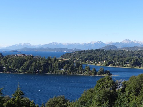 Lago de la zona de Bariloche.