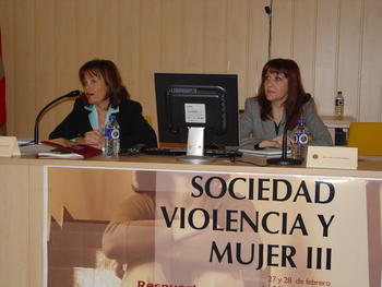 Inmaculada Montalbán y Luisa Velasco, dos de las ponentes del curso sobre violencia doméstica