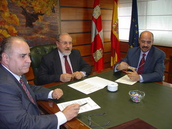 De izq. a dcha: Neptalí Isasi, José Valín y José Manuel Ferreras