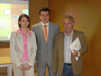 De izquierda a derecha, Carmen Gálvez, Joaquín Prieto y Marino Pérez