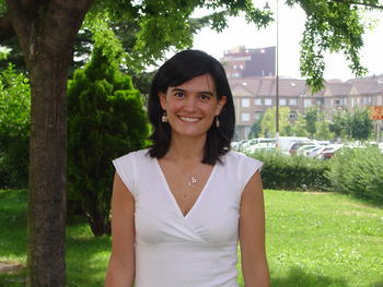 Natalia Castañares Castro, la joven investigadora del CSIC que ha estudiado la influencia de la alimentación en el crecimiento y producción lechera de las ovejas de raza Assaf Española.