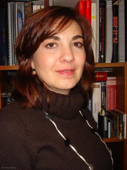 Gloria Martínez, Diplomada en Fisioterapia