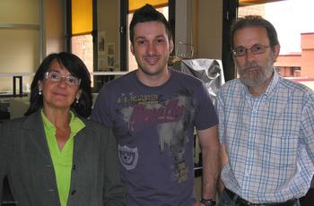 Pilar Sánchez Collado, Christiano Veneroso y Javier González Gallego, del Instituto de Biomedicina de la Universidad de León (Ibiomed).