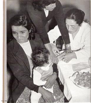 Vacunación contra la poliomielitis en Israel en 1958.