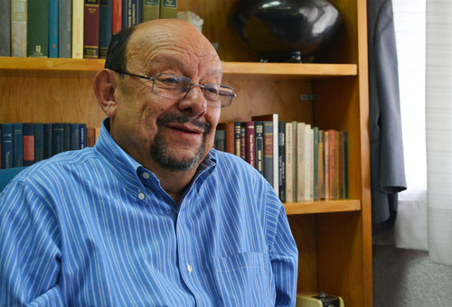 Jorge Flores Valdés, investigador emérito del Instituto de Física de la UNAM. FOTO: UNAM.