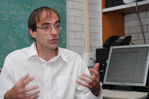  Denis Boyer, del Instituto de Física de la UNAM. 
