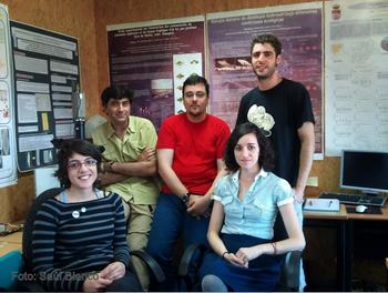 Grupo de investigadores del laboratorio de Diatomología (Foto: Saúl Blanco).