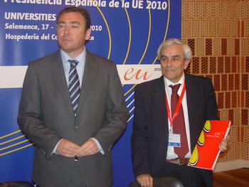 Juan Manuel Martínez Sierra, a la izquierda, y Luis Delgado.