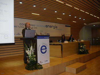 Cristóbal Burgos-Alonso, asesor de Mercados Energéticos, Seguridad de Abastecimiento y Redes de la Comisión Europea, en la inauguración del evento.