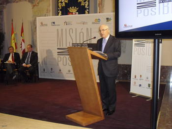 Rafael Miranda, presidente de la Fundación Endesa, en la presentación del libro 'Misión Posible: Casos prácticos de colaboración Universidad-Empresa en Castilla y León'.