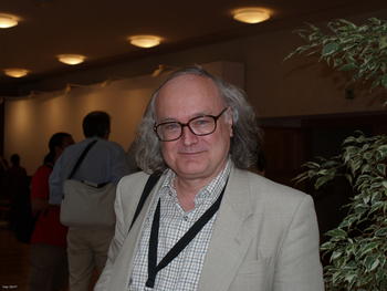 Gary Gibbons, experto en Relatividad y Gravitación de la Universidad de Cambridge, en el Reino Unido.