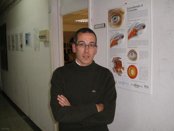 José Manuel López Vilariño momentos antes de iniciar el seminario científico.