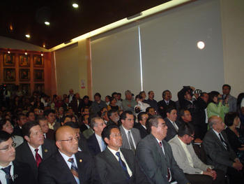 Investigadores de la BUAP durante la ceremonia de entrega del Premio Estatal de Ciencia y Tecnología 2010.