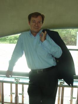 Rodolfo Miranda, experto en Nanociencia y Física de Superficies.