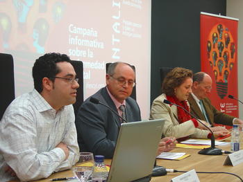 El gerente de Feafes Castilla y León (en primer plano); el presidente de Feafes; la concejala de Empleo y Familia y el coordinador de Servicios de la Dirección General de Innovación Educativa