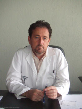Javier Iglesias, director del Establecimiento de Tejidos de la Fundación Clínica San Francisco.