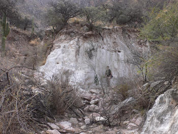 Depósito de ceniza de 4 metros de espesor. Pleistoceno Superior. En Cafayate, Salta, Argentina. Foto: CSIC.