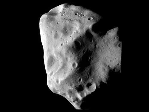 Asteroide 21 Lutetia. Imagen: ESA.