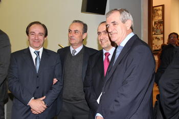 José Javier Castrodeza (a la izquierda), Sergio Montero (en el centro) y Francisco Javier Álvarez Guisasola momentos antes del comienzo de Forova XIV.