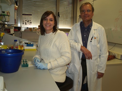 Lara Cantarero y Pedro Lazo, dos de los autores del artículo sobre la proteína VRK1.