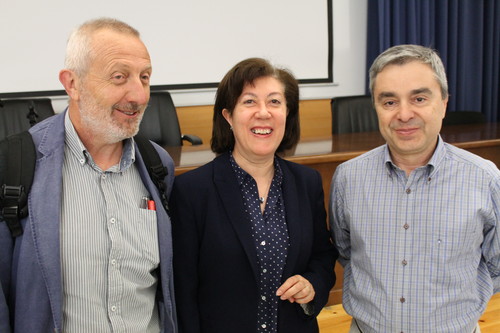 De izda a decha: Arsenio Terrón, director de la Oficina Verde de la ULE, Delia Fernández y Luis Panizo, Vicerrector de Campus. FOTO: ULE.