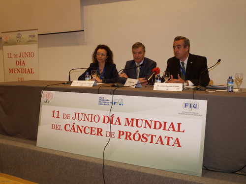 De izquierda a derecha, María Fernanda Lorenzo, Miguel Unda y José Manuel Cózar.