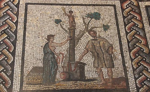 Escena de sacrificio. Mosaico de St. Roman en Gal. Detalle del mes de junio. Foto: Luz Neira/UC3M.