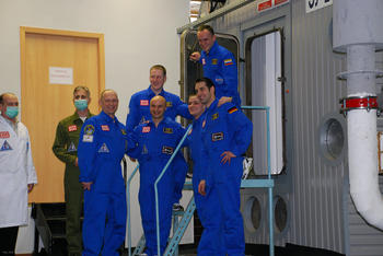Participantes del programa espacial Marte 105.