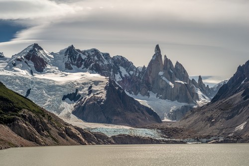 Lago glaciar.
