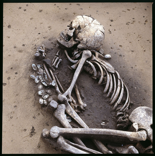 Individuo masculino asociado con la cultura Salzmünde del Neolítico Medio, Sajonia-Anhalt, Alemania. Crédito: Juraj Lipták, LDA Sachsen-Anhalt