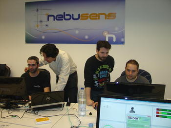 Informáticos de Nebusens trabajan en su oficina del Parque Científico de la Universidad de Salamanca.