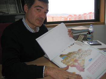 Ángel Luis Muñoz es profesor de Cartografía en la Escuela Politécnica en Ávila de la Universidad de Salamanca.