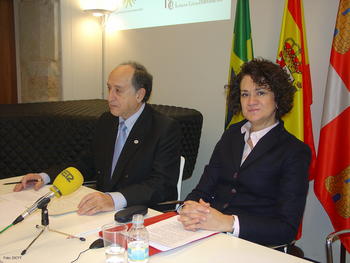 Gonzalo Gómez Dacal y María Ángeles Serrano.