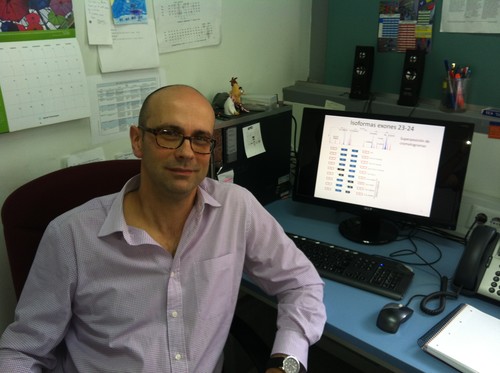 El investigador del IBGM Eladio Velasco, en su despacho.