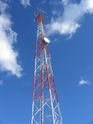 Antena de telefonía móvil. Foto: Wikipedia.